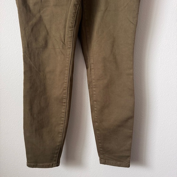 Torrid Super Soft Olive Green Skinny Jeans size 16 Tall - Picture 4 of 12
